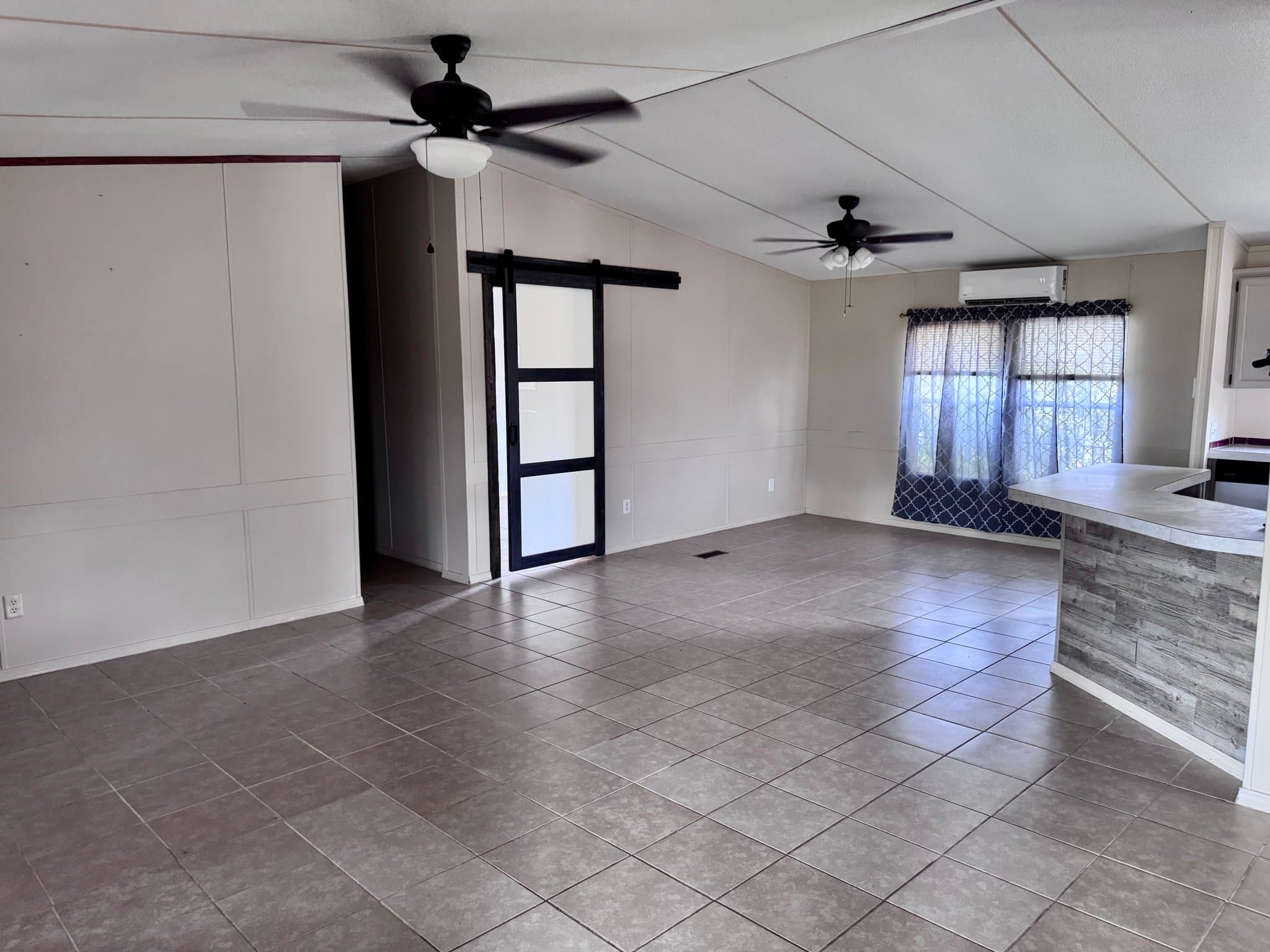 Deridder House: 235 Longacre Road