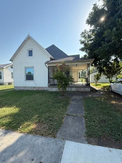 Centralia House: 327 N HIckory St