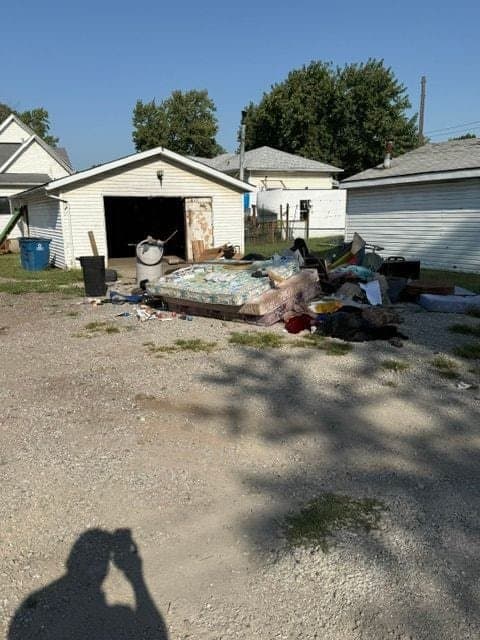 Centralia House: 327 N HIckory St