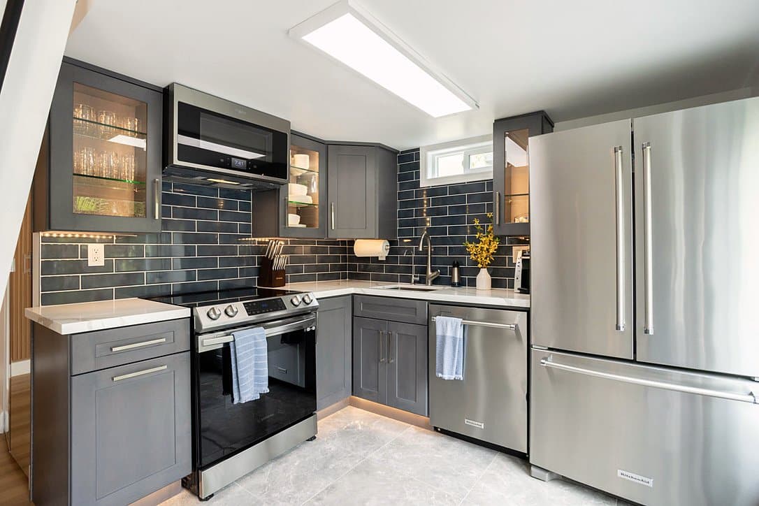 Long Beach Multiplex: 2280 Chestnut Ave