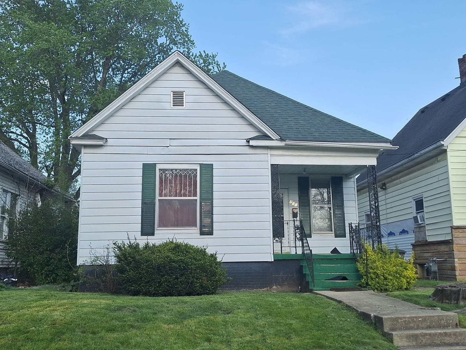Danville House: 417 N Anderson St