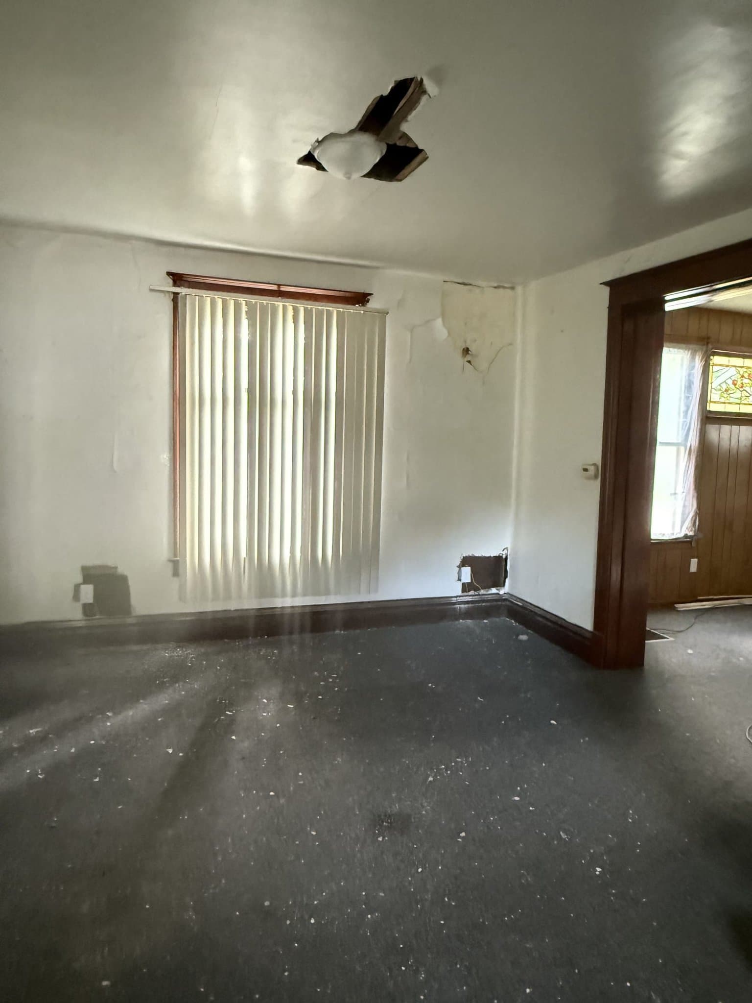 Decatur House: 105 N Illinois St