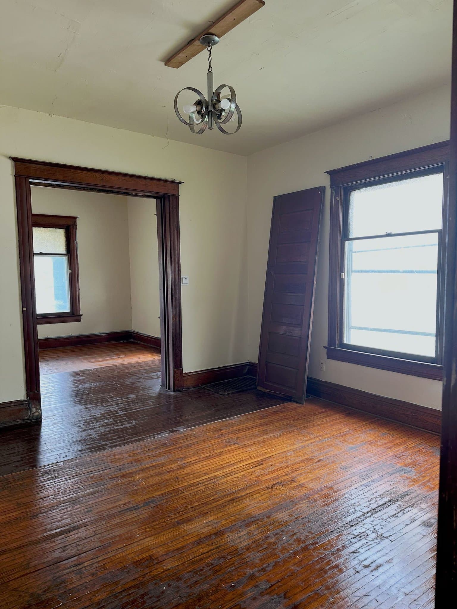 Decatur House: 1143 E Cleveland Ave