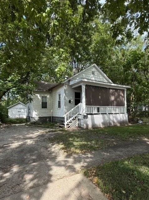 Decatur House: 1353 N Morgan