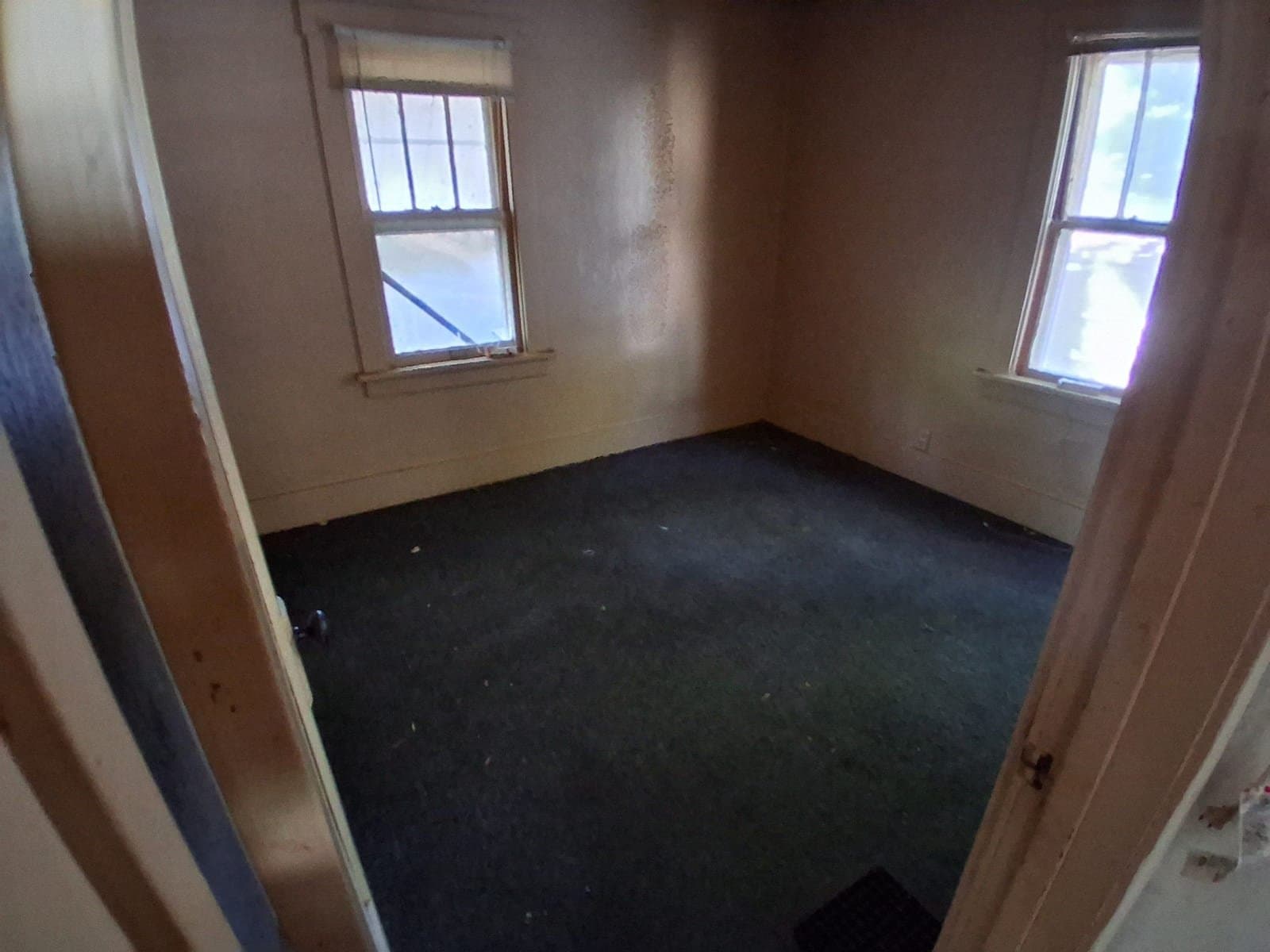 Decatur House: 1435 North Woodford Street