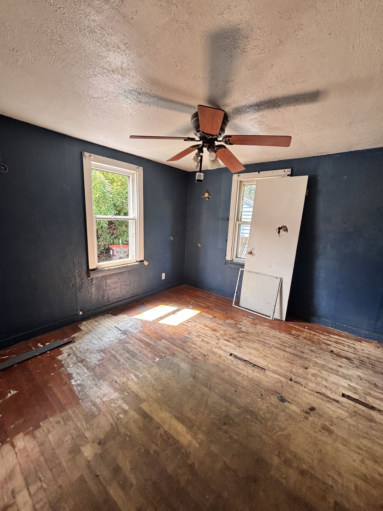 Decatur House: 1527 N Oakland Ave