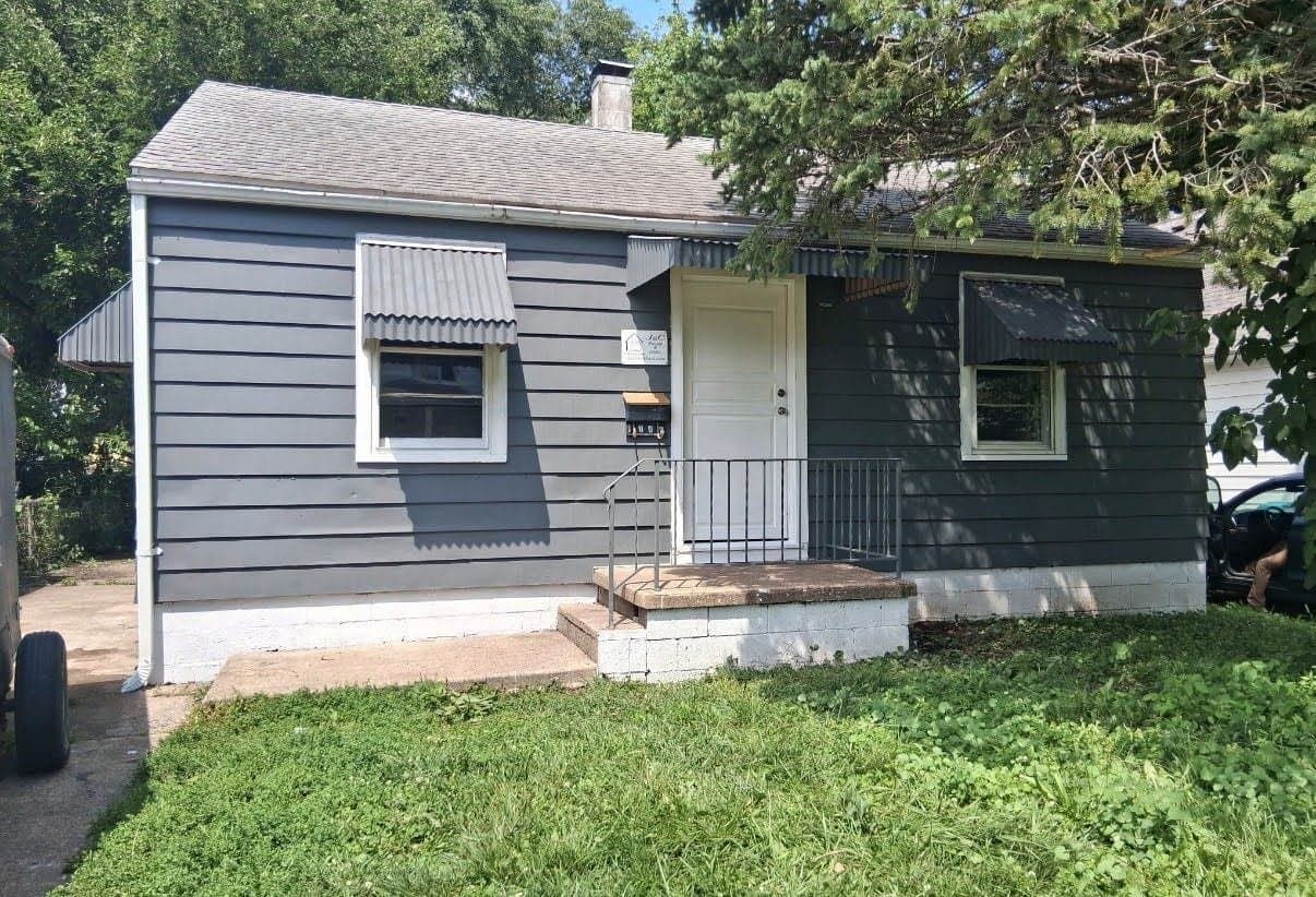 Decatur House: 1749 N College St