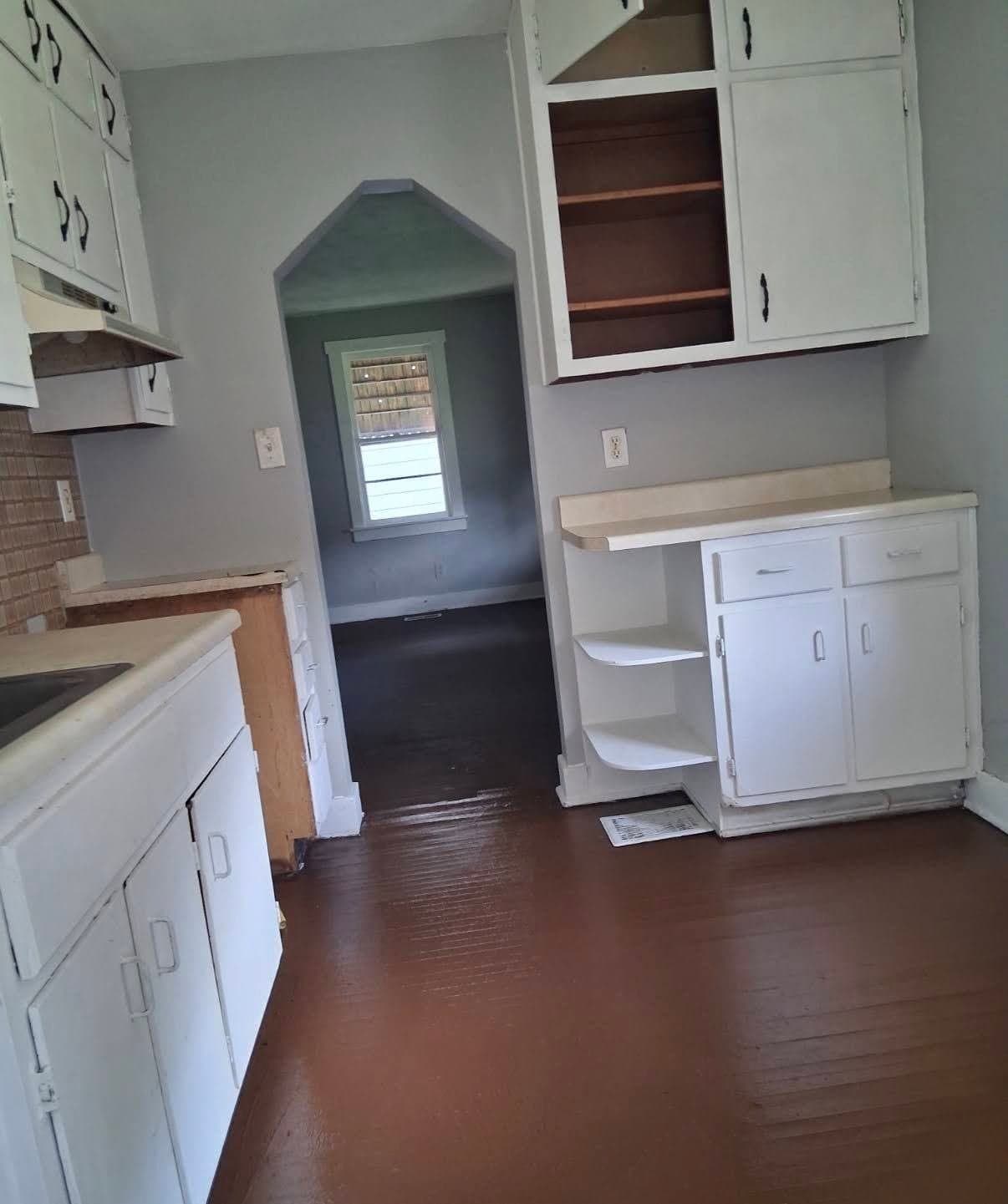 Decatur House: 1749 N College St