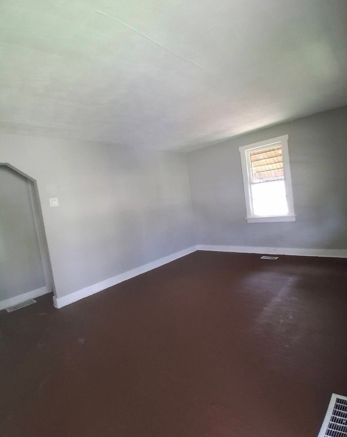 Decatur House: 1749 N College St