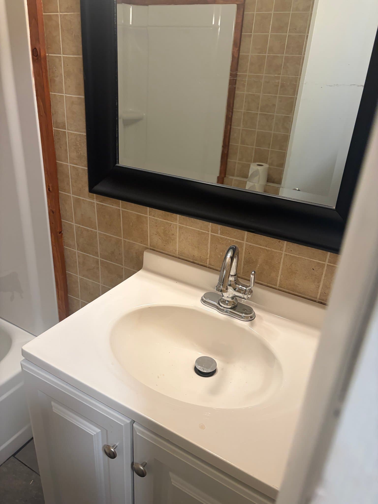 Albany House: 411 Louis Avenue