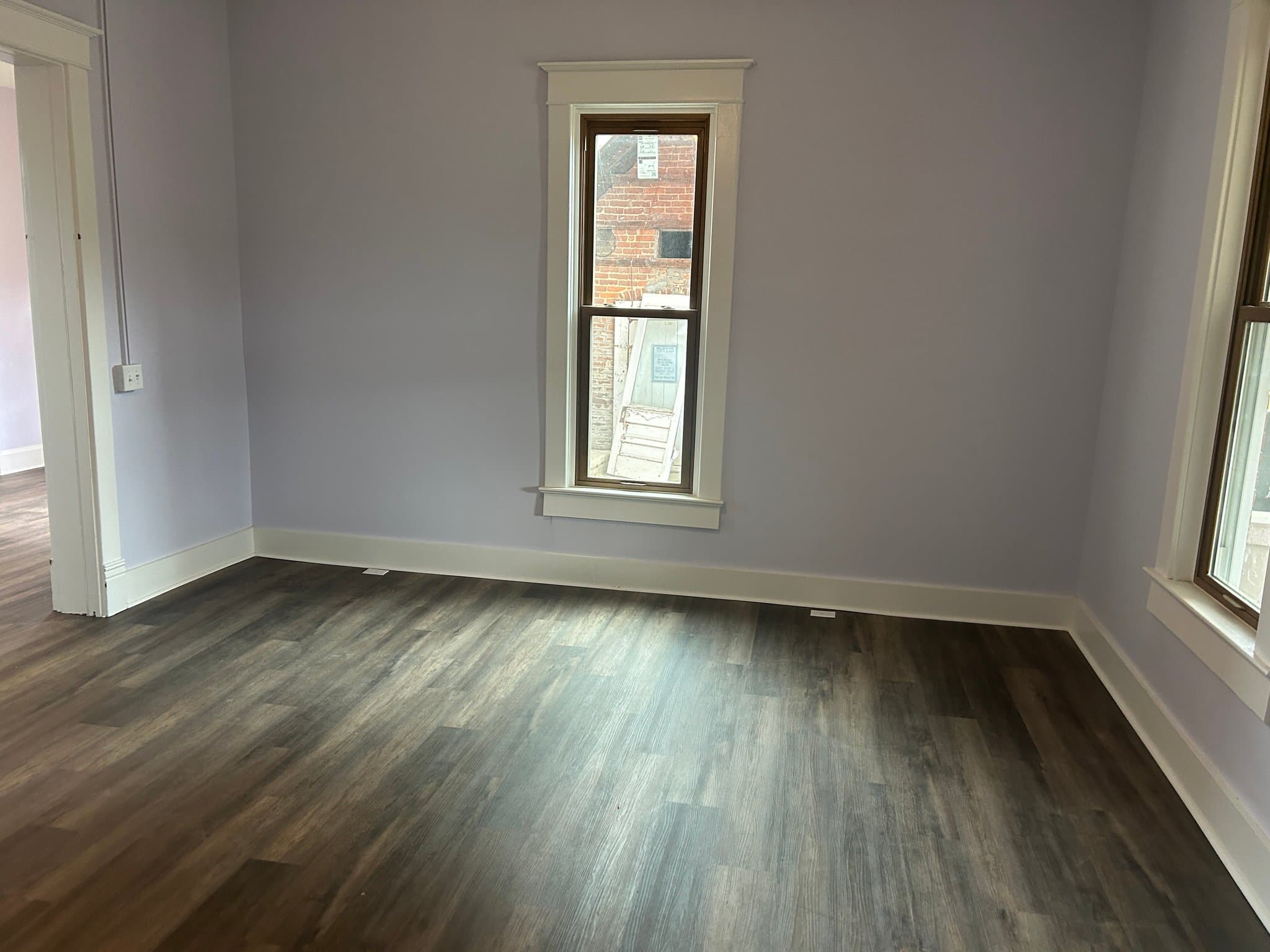 Crothersville House: 300 w Howard street