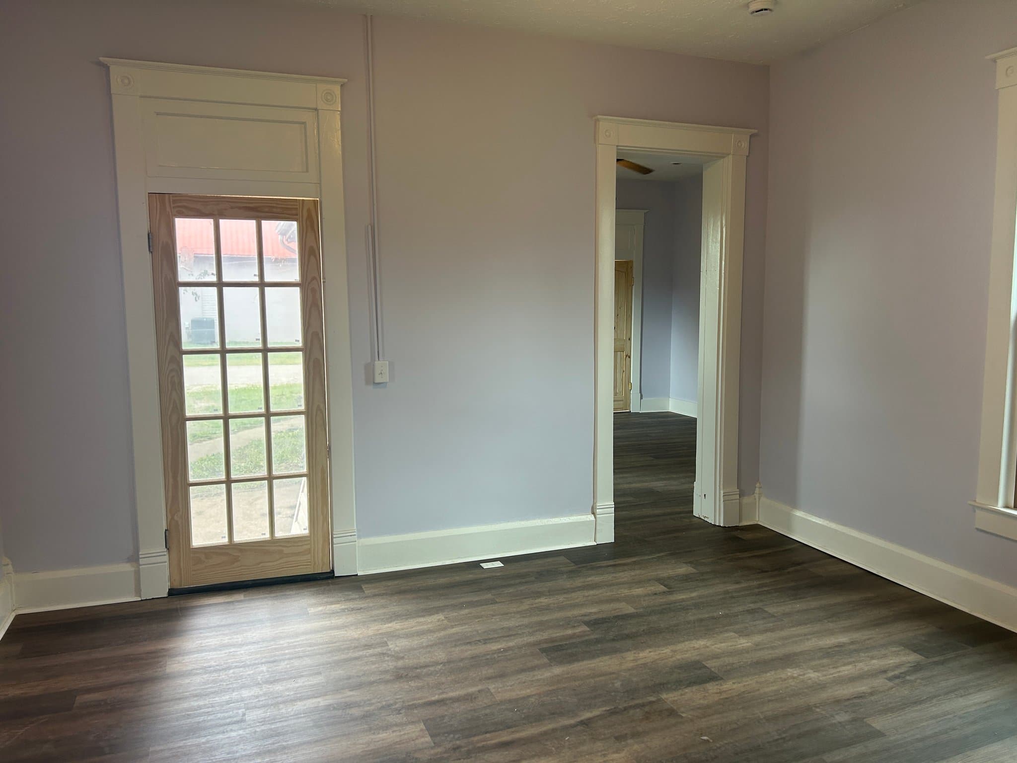 Crothersville House: 300 w Howard street