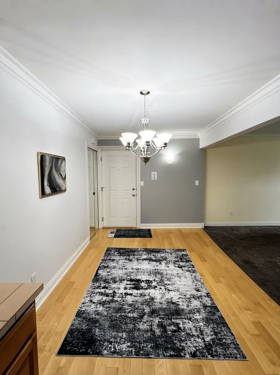 Rochester Condo: 2309 Walton Blvd