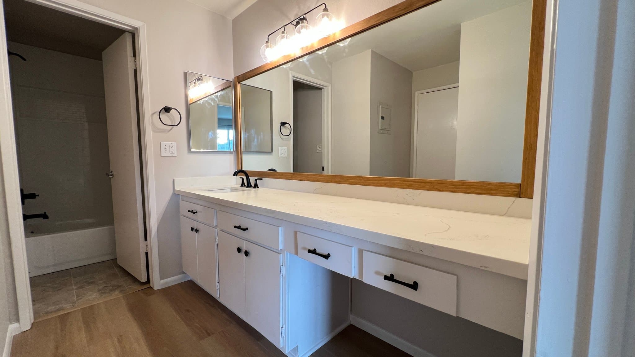 Playa del Rey Condo: 8163 Redlands Street