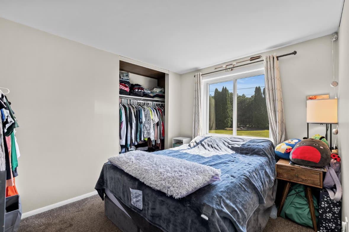 Plover Multiplex: 3431 Evergreen Dr Unit Apt 2
