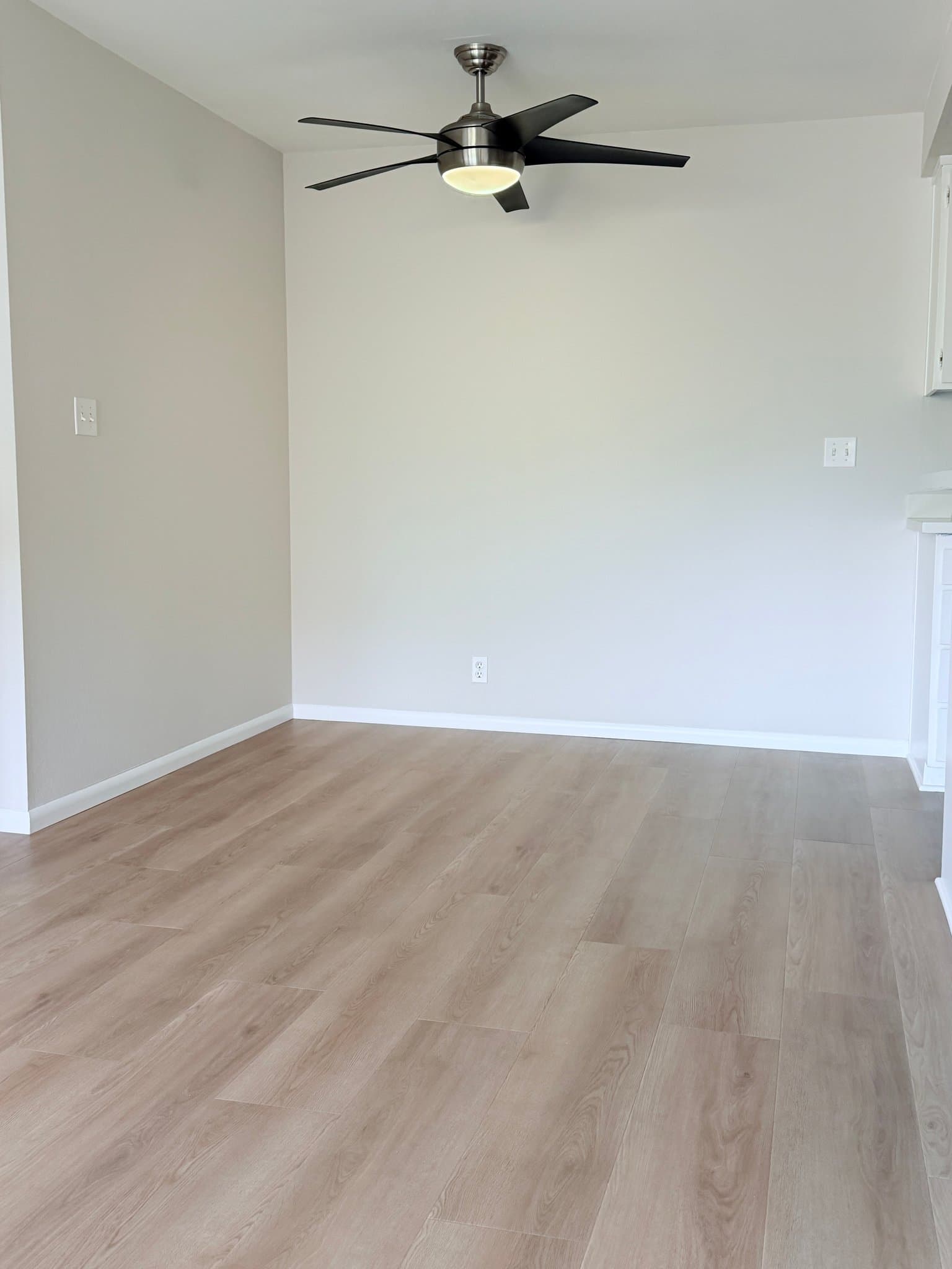 Playa del Rey Condo: 8163 Redlands Street