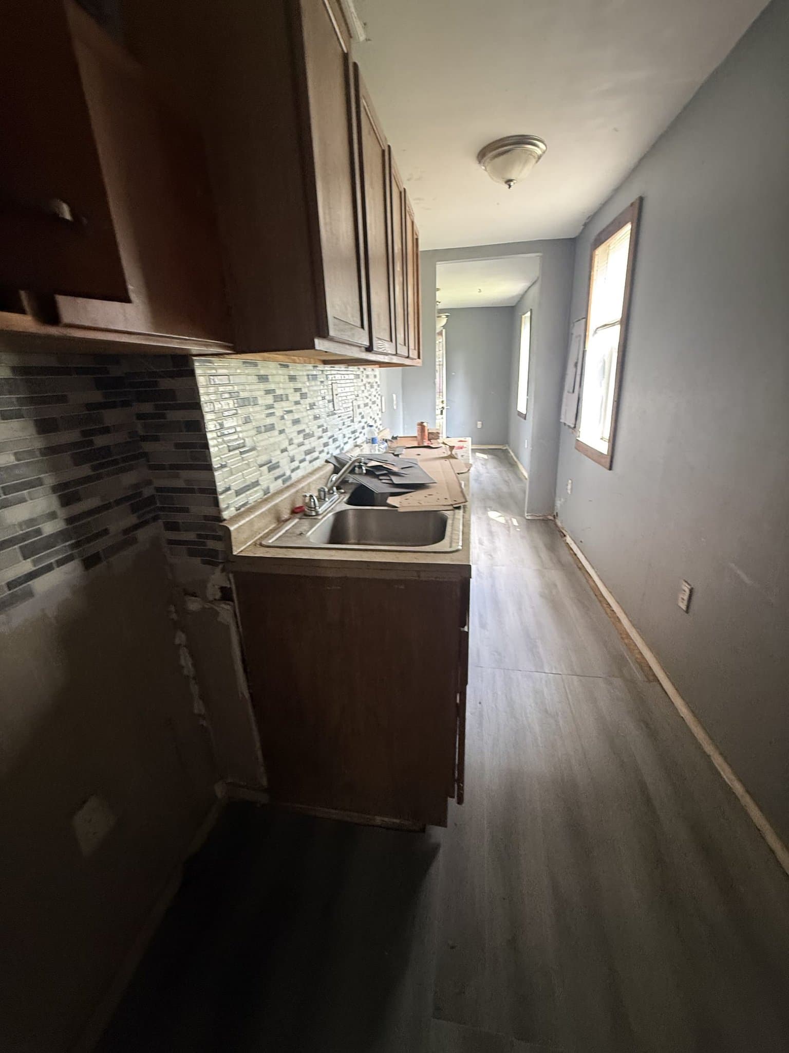 Decatur House: 1963 N 31st St