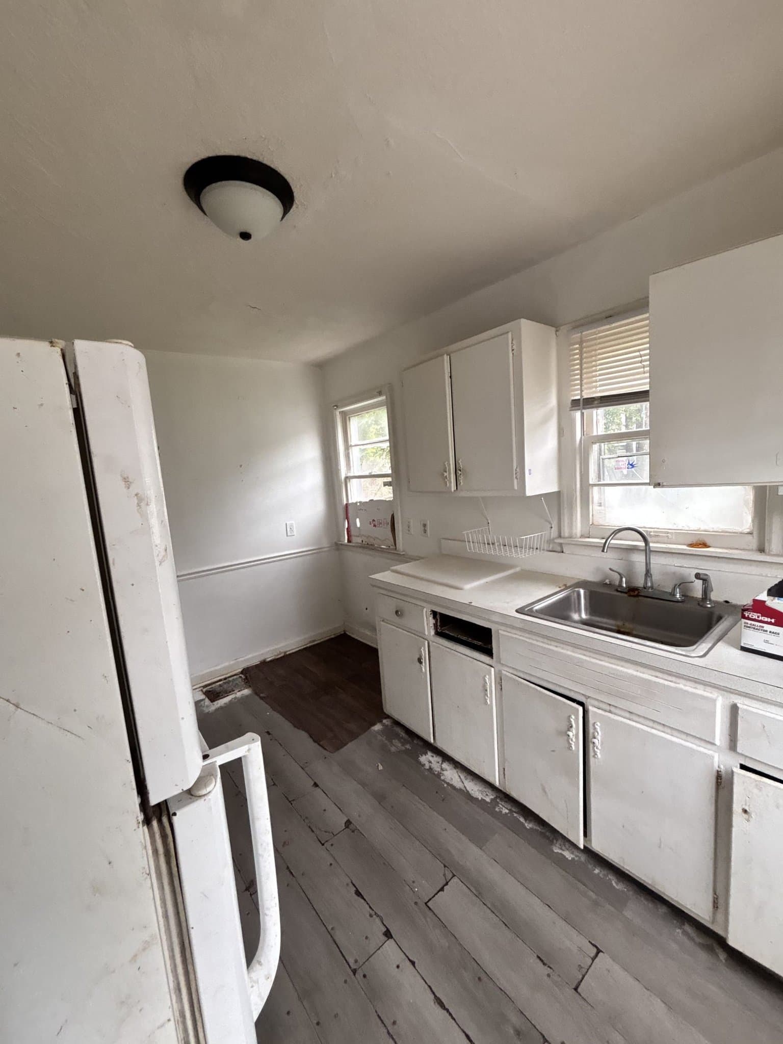 Decatur House: 244 W Garfield Ave