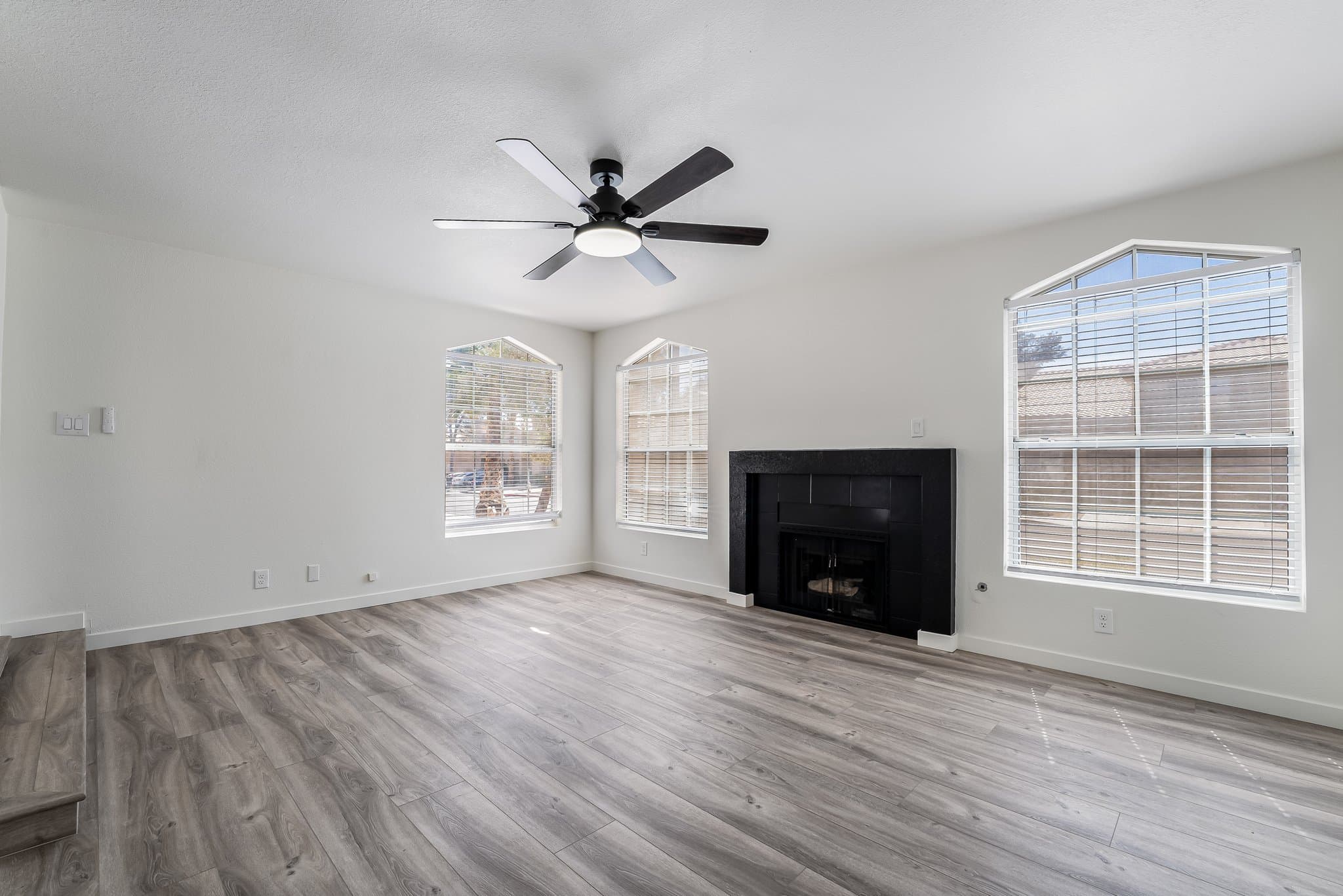 Henderson Townhome: 2824 Dawn Crossing Drive
