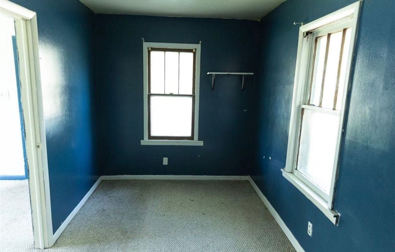 Decatur House: 4547 E Rosewood Rd
