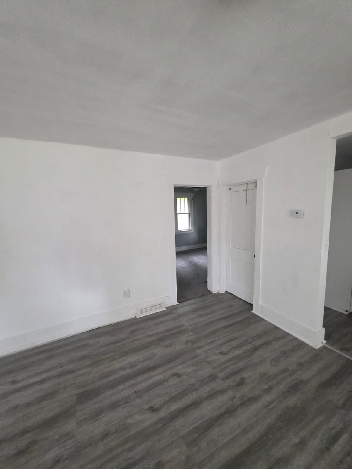 Decatur House: 712 W Waggoner St