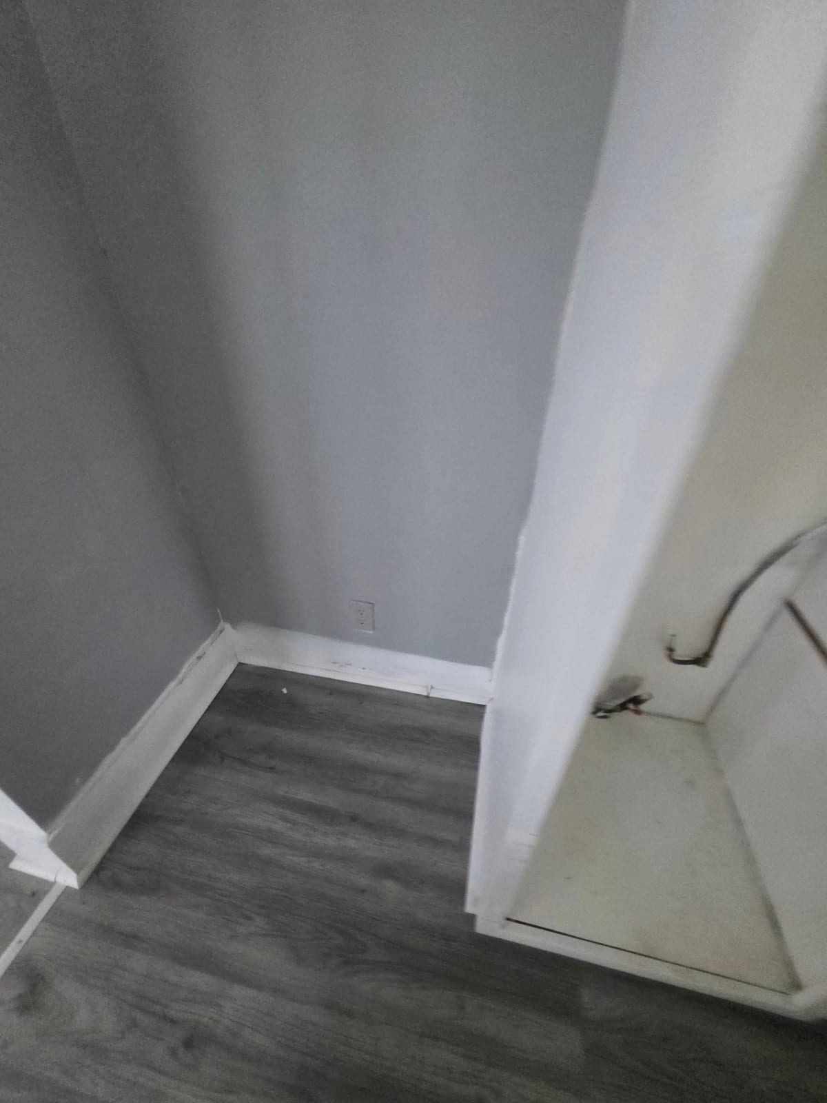 Decatur House: 712 W Waggoner St