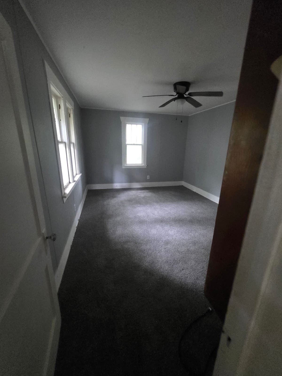 Decatur House: 712 W Waggoner St