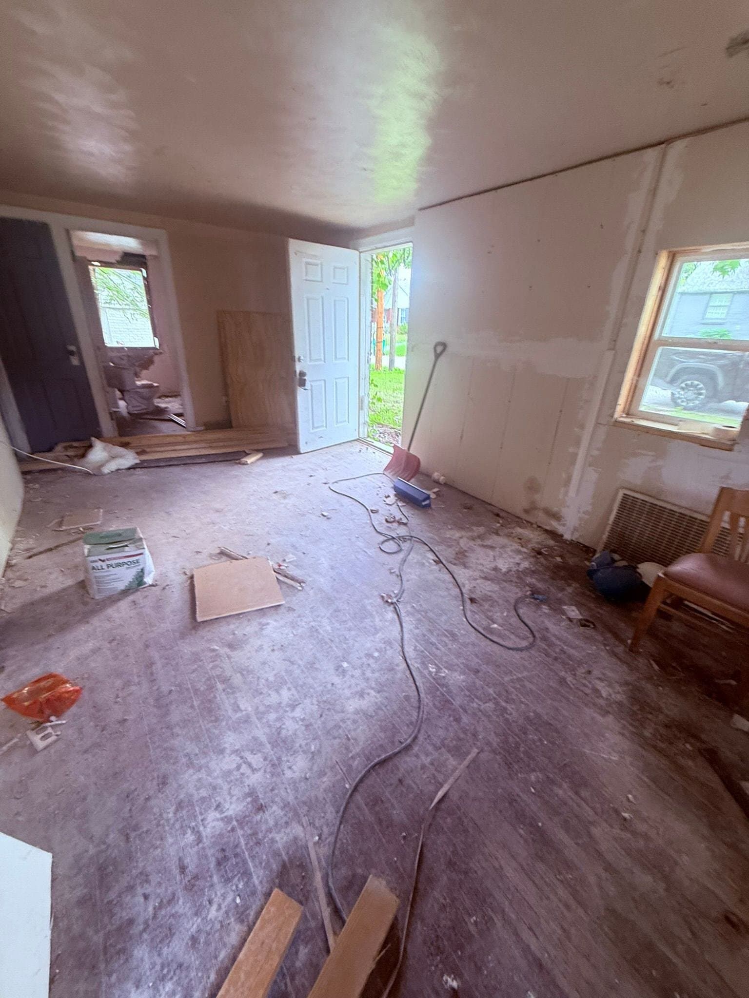 Decatur House: 752 S Miller Court