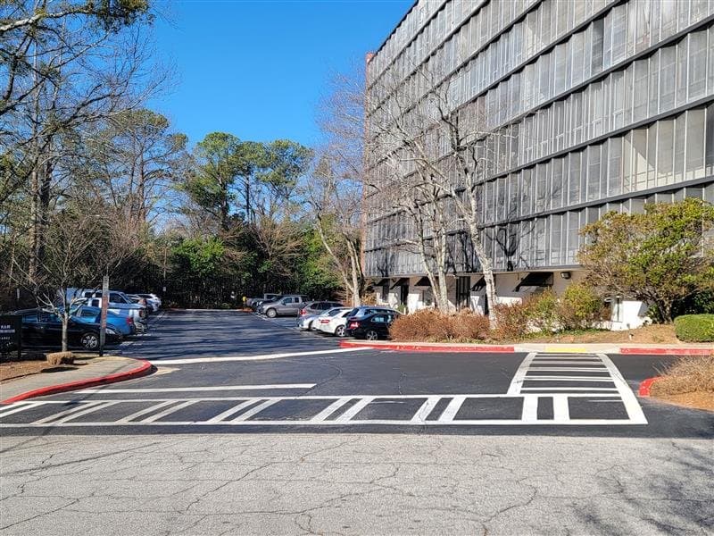Atlanta Apartment: 3060 Pharr Court North, NW
