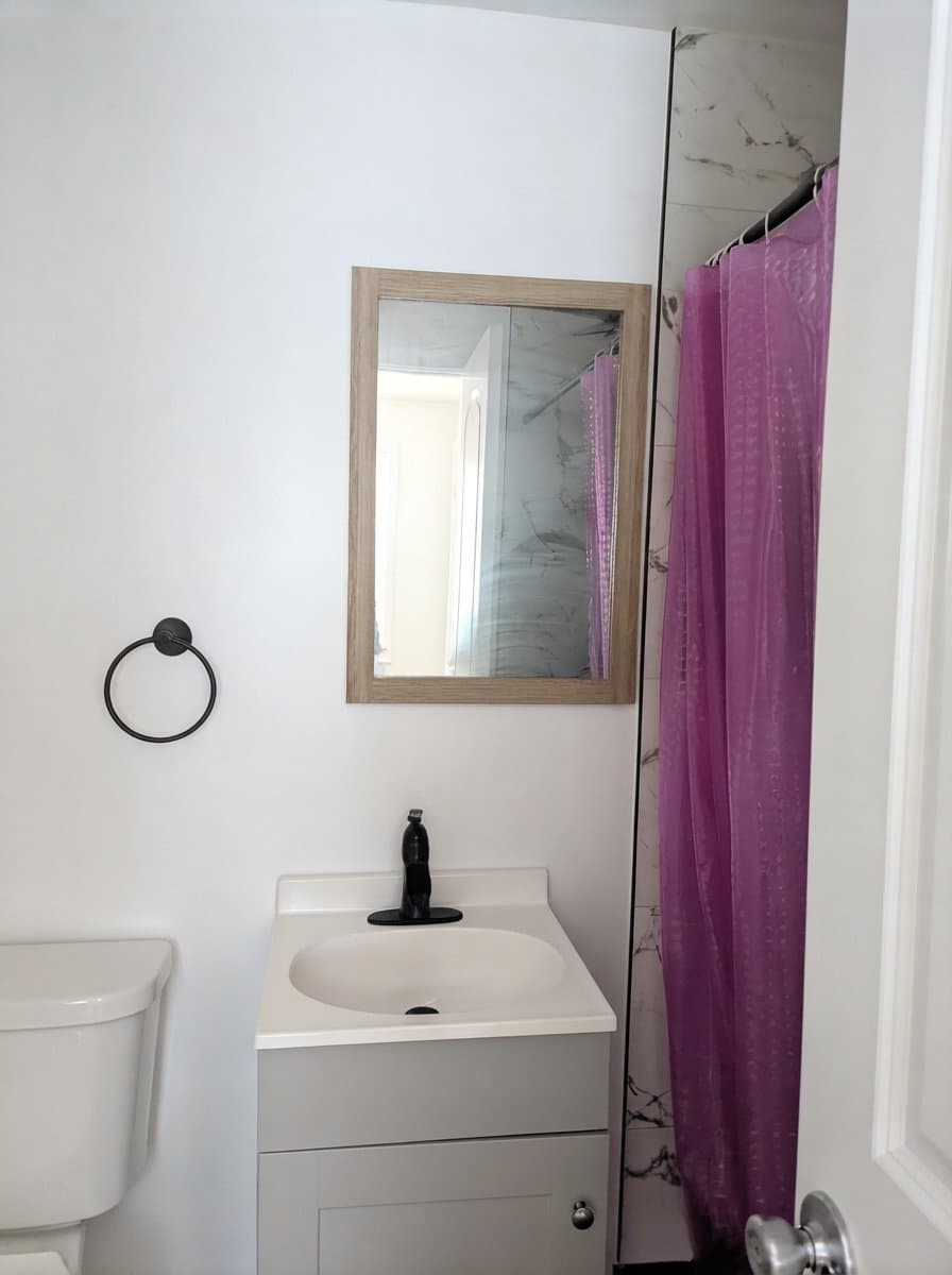 Woodbridge Townhome: 1421 Deerfield Ln