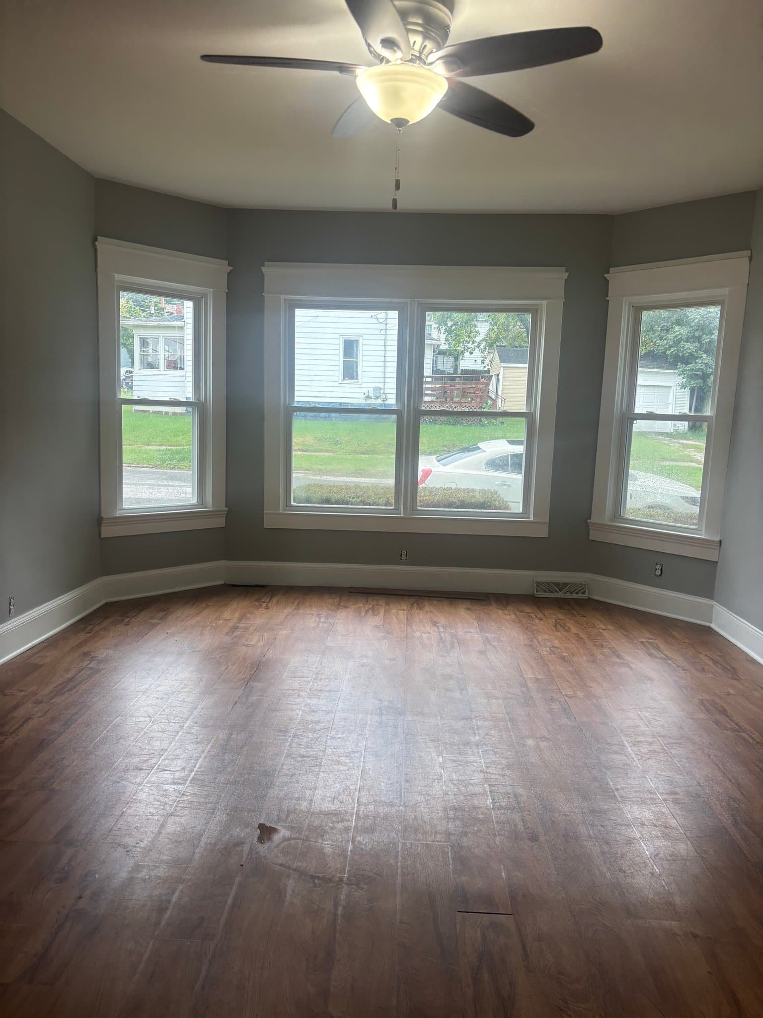 rock island House: 842 44 street