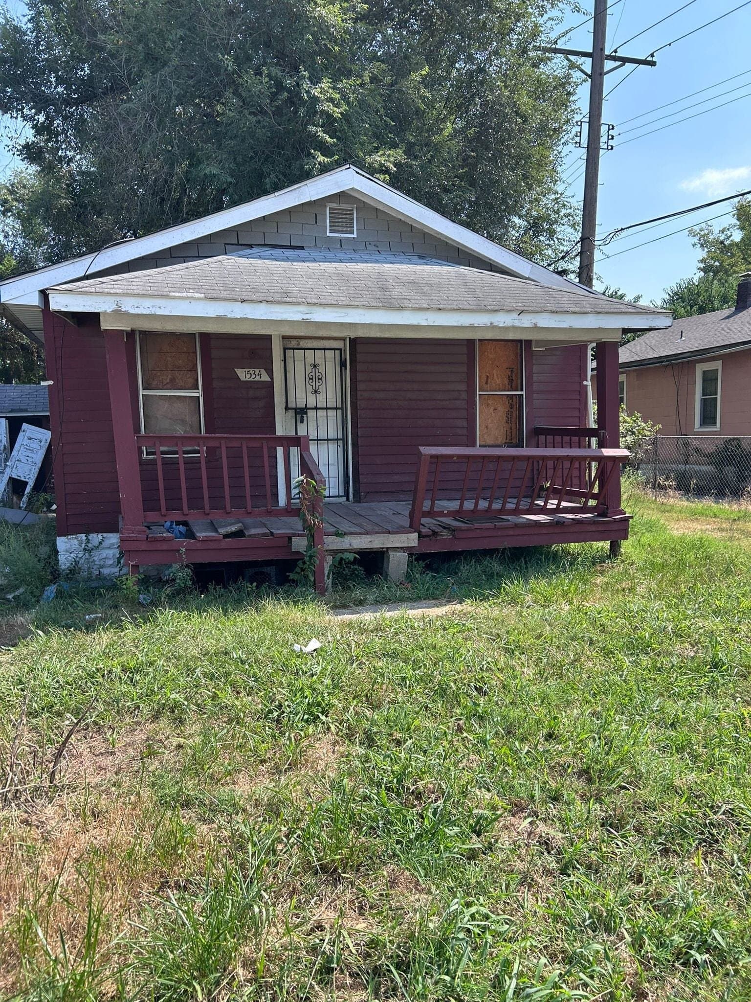 East St. Louis House: 1534 N 55th