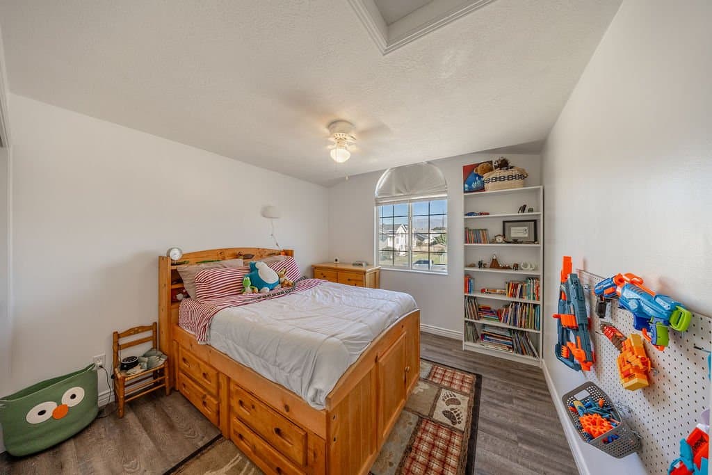 Clearfield House: 2674 S 75 E