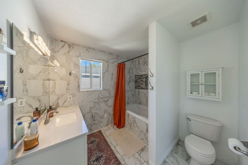 Clearfield House: 2674 S 75 E