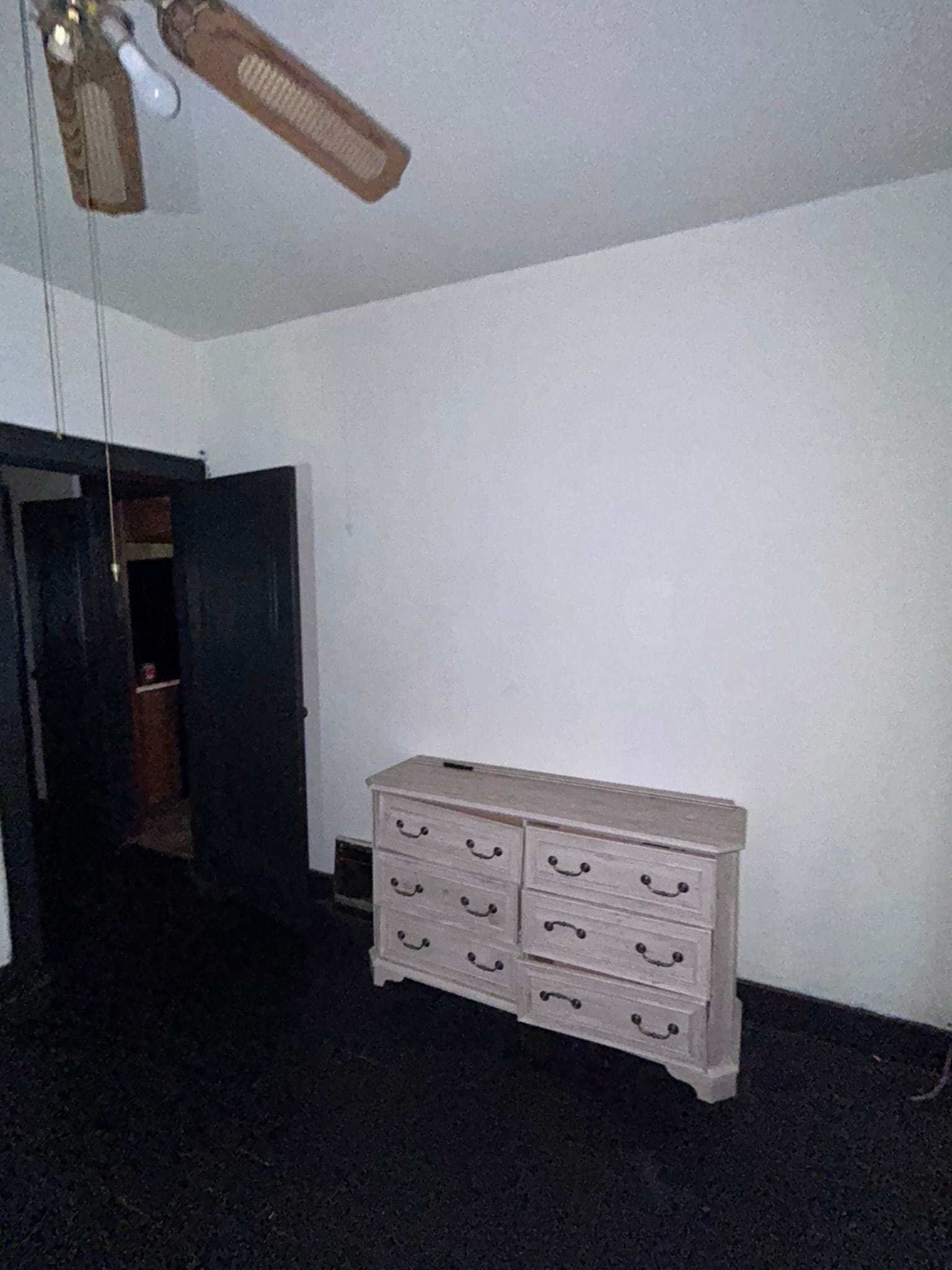 East St. Louis House: 725 N 39th St