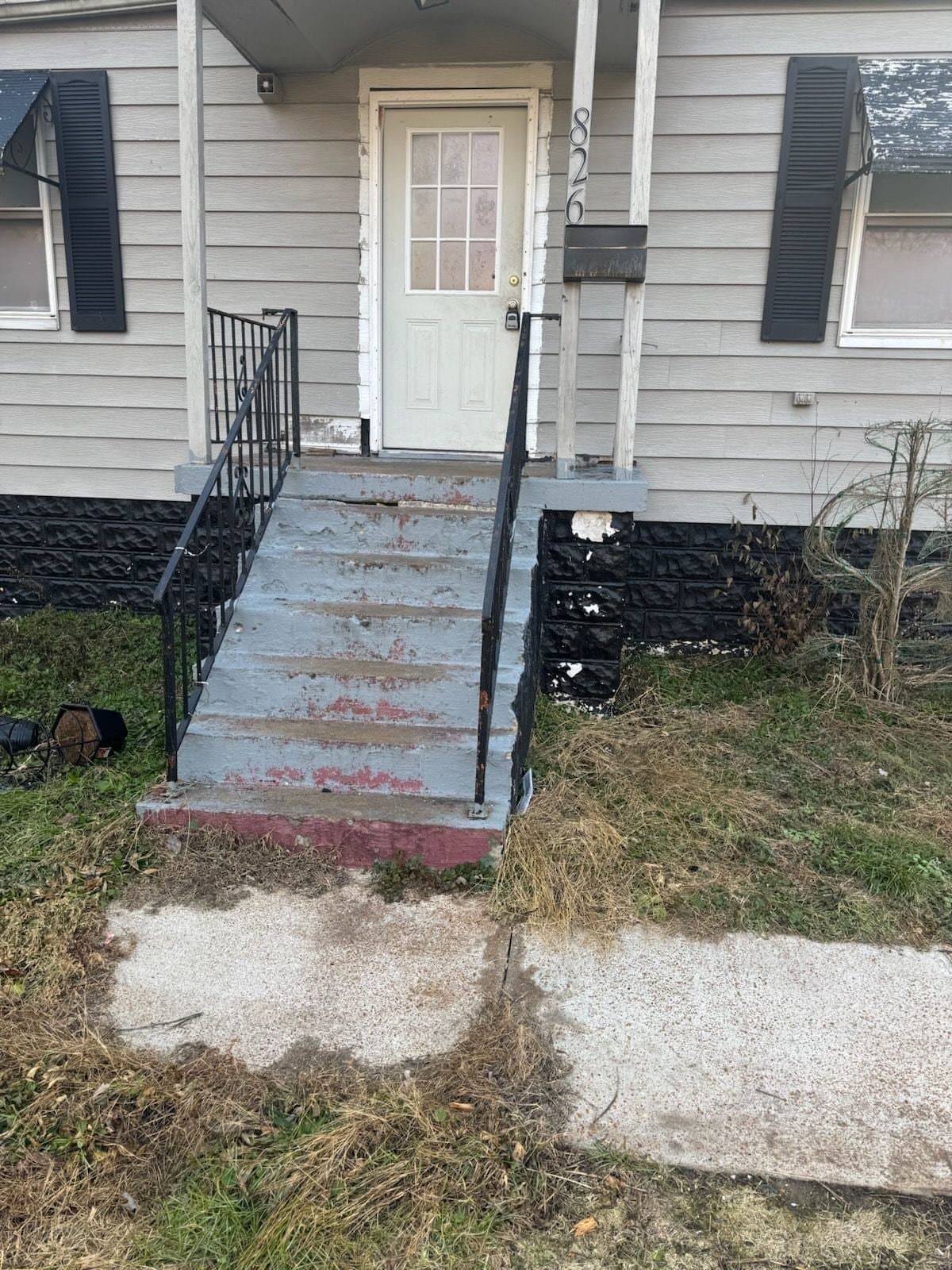 East St. Louis House: 826 North 82nd Street
