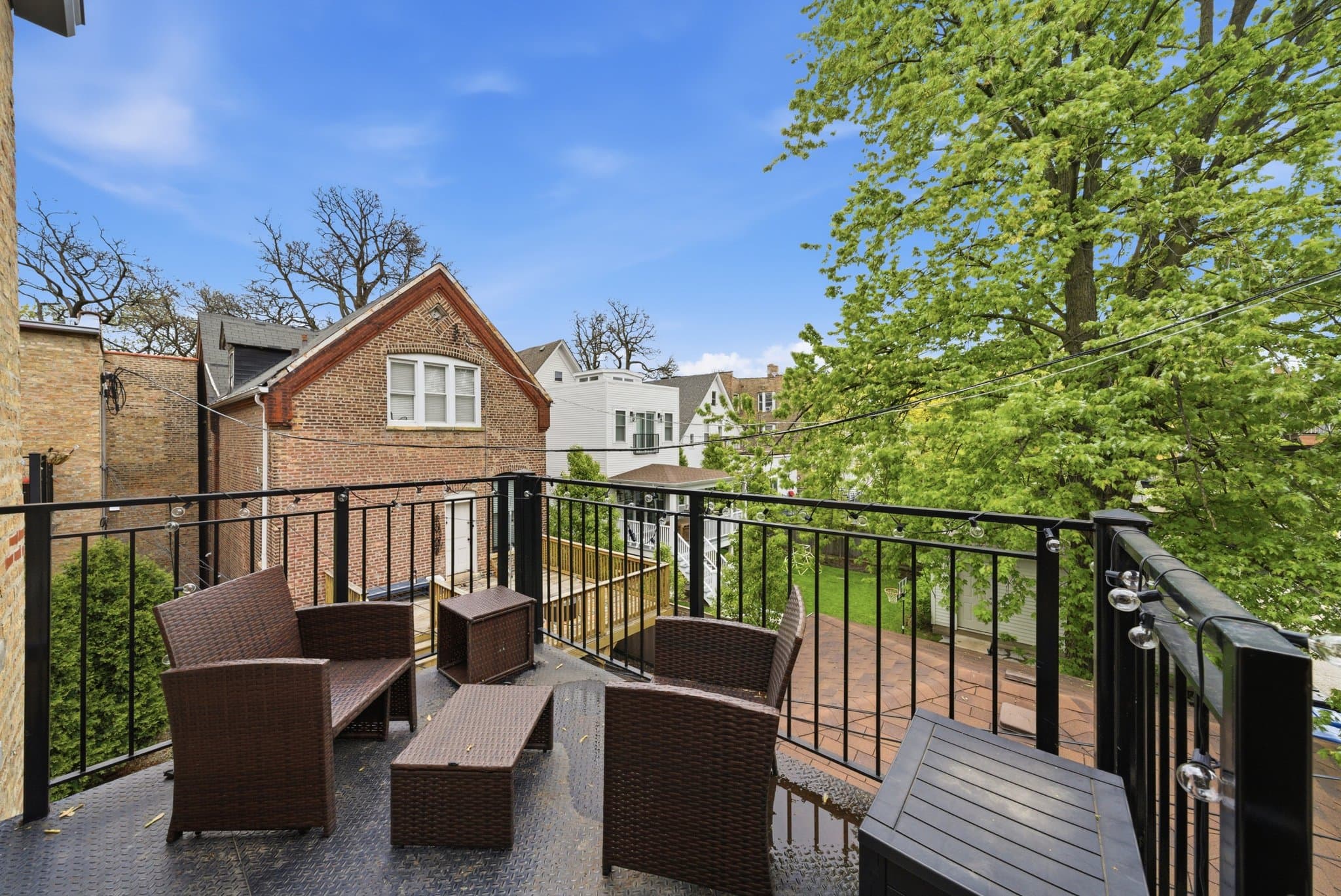 Chicago Apartment: 2555 W Logan Blvd