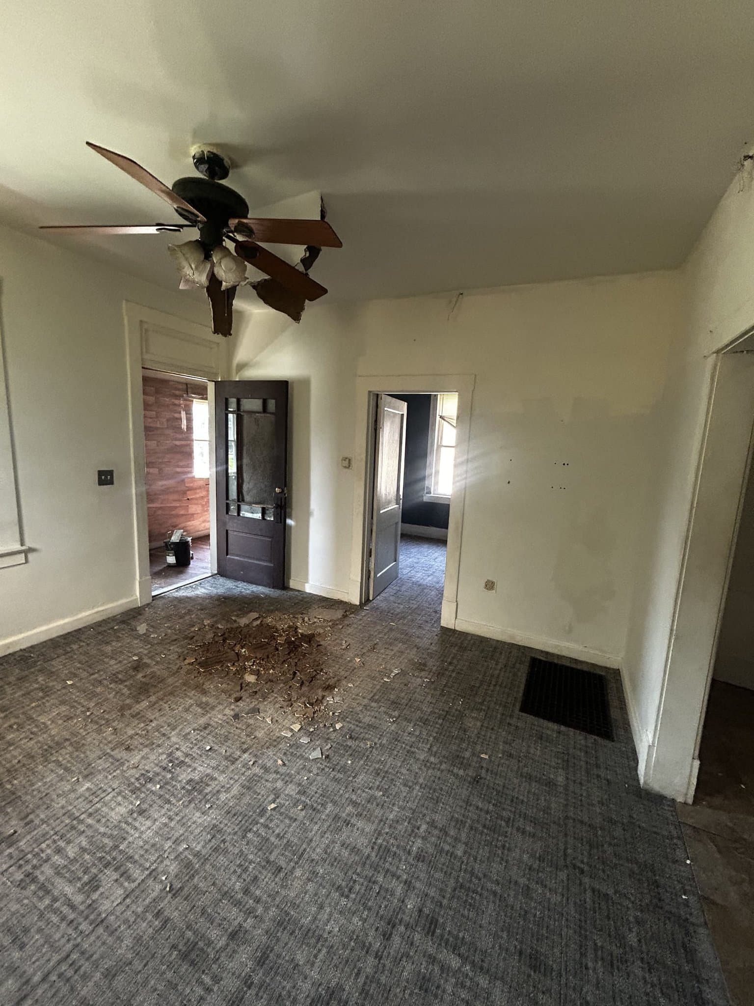 Granite City House: 1734 Spruce St