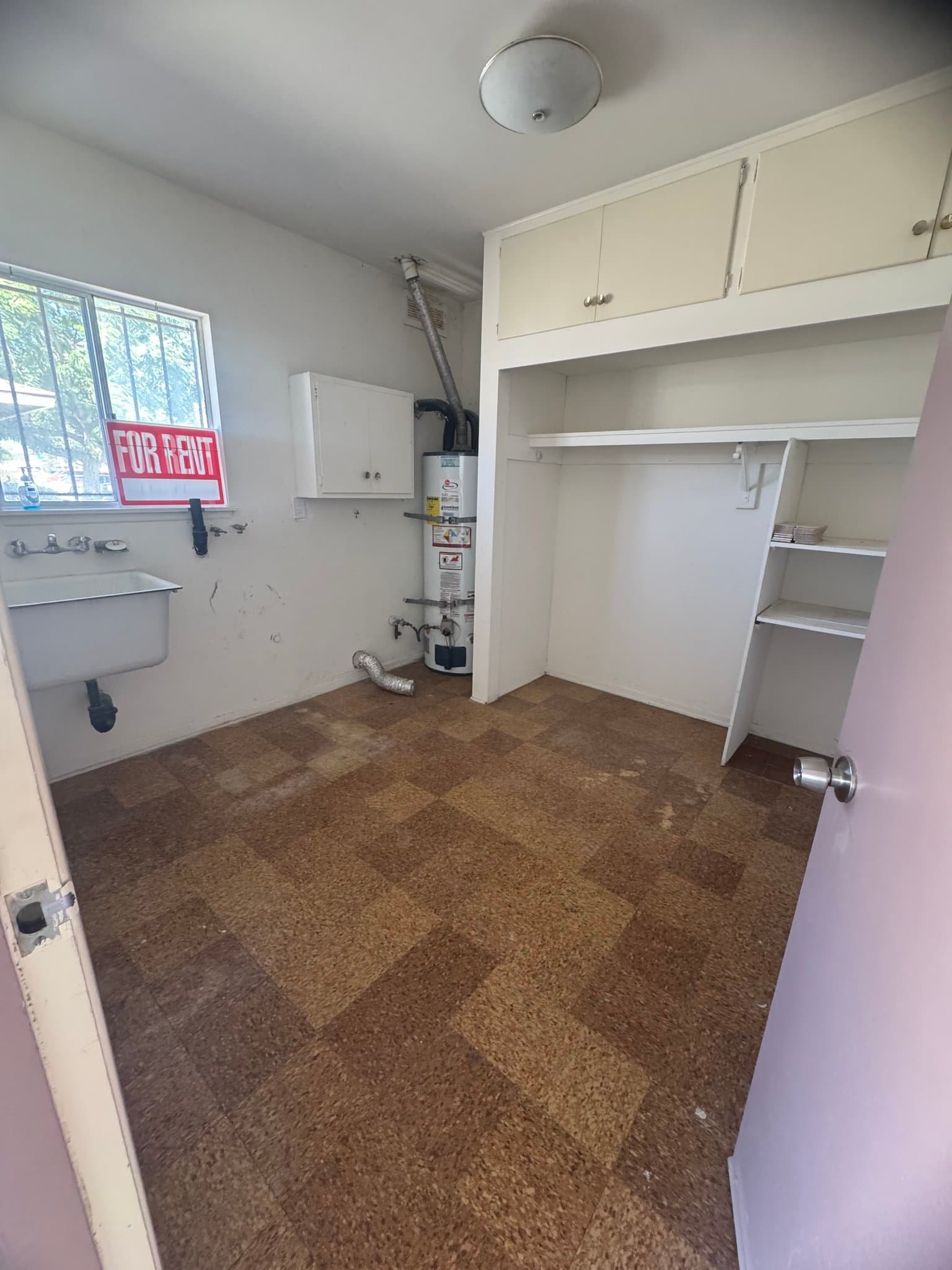 Port Hueneme House: 151 W Bay Blvd