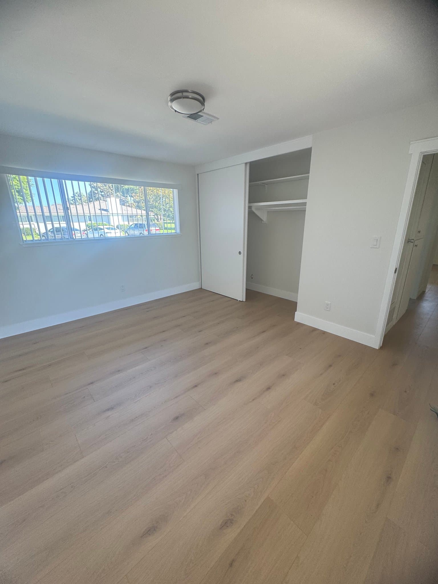 Port Hueneme House: 151 W Bay Blvd