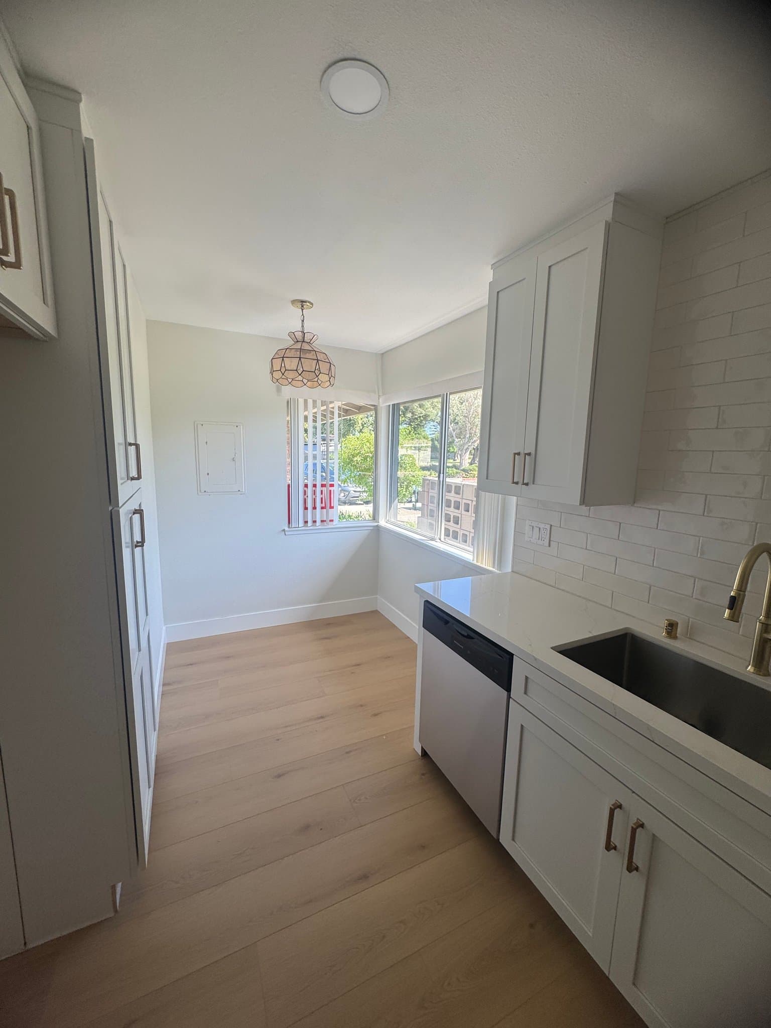 Port Hueneme House: 151 W Bay Blvd