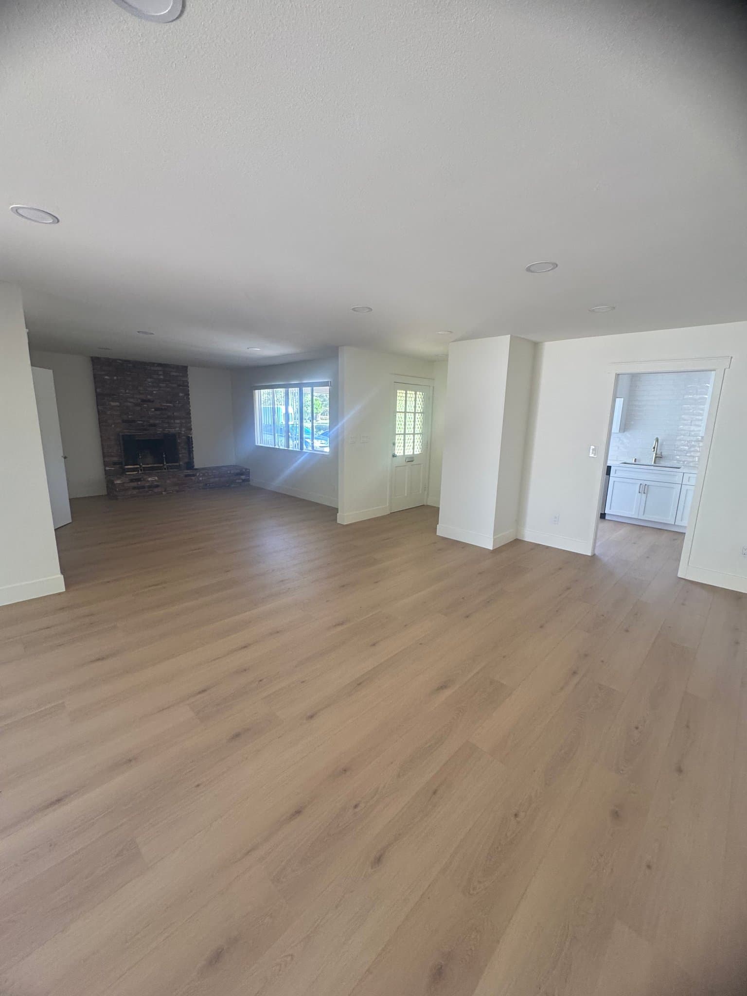 Port Hueneme House: 151 W Bay Blvd