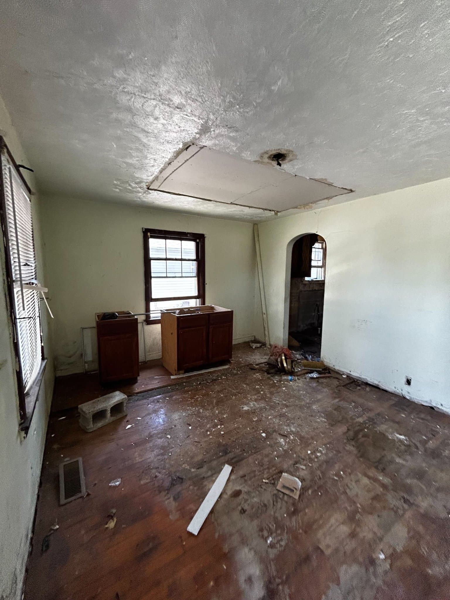 Granite City House: 2820 Ralph St