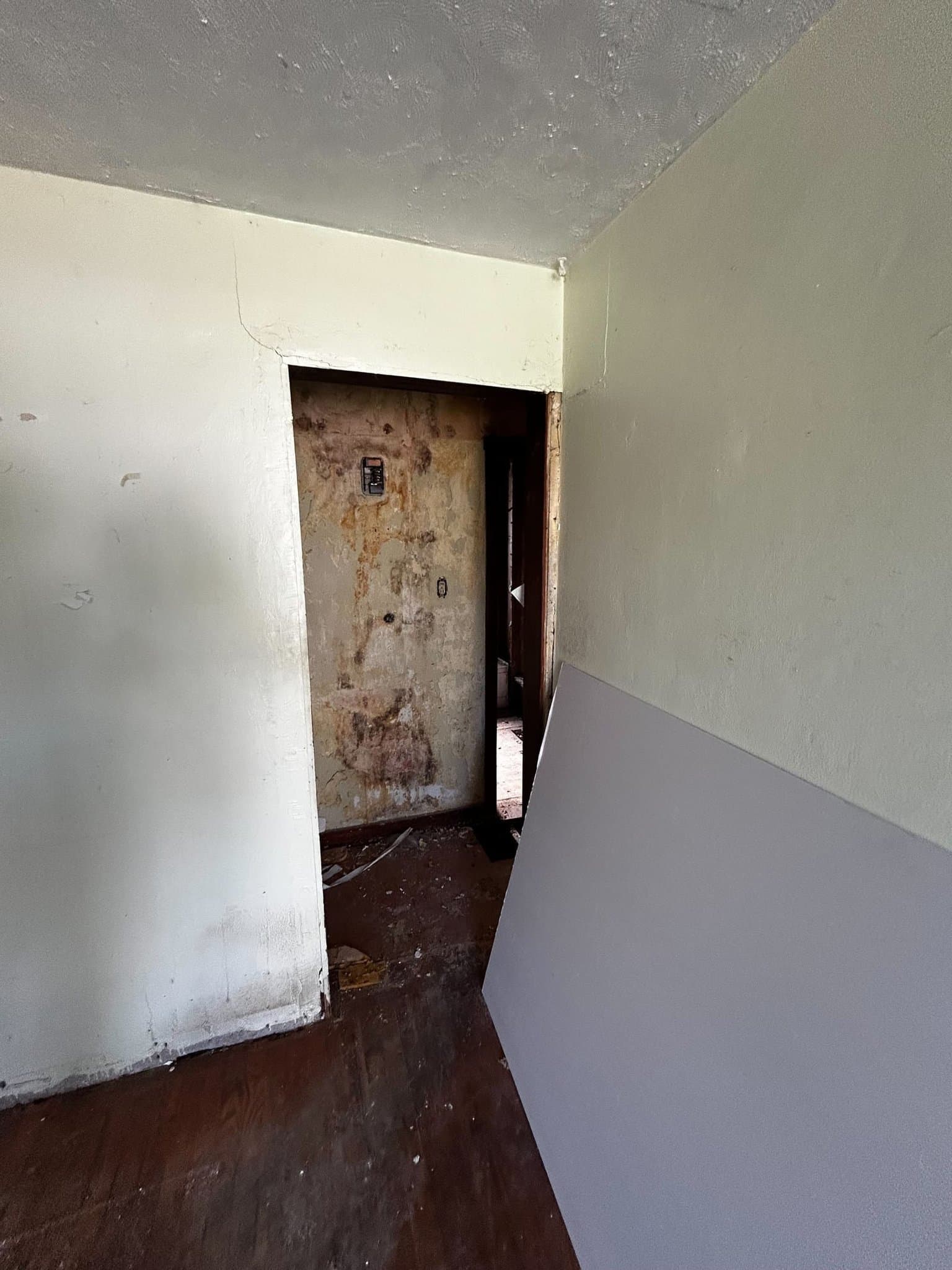Granite City House: 2820 Ralph St