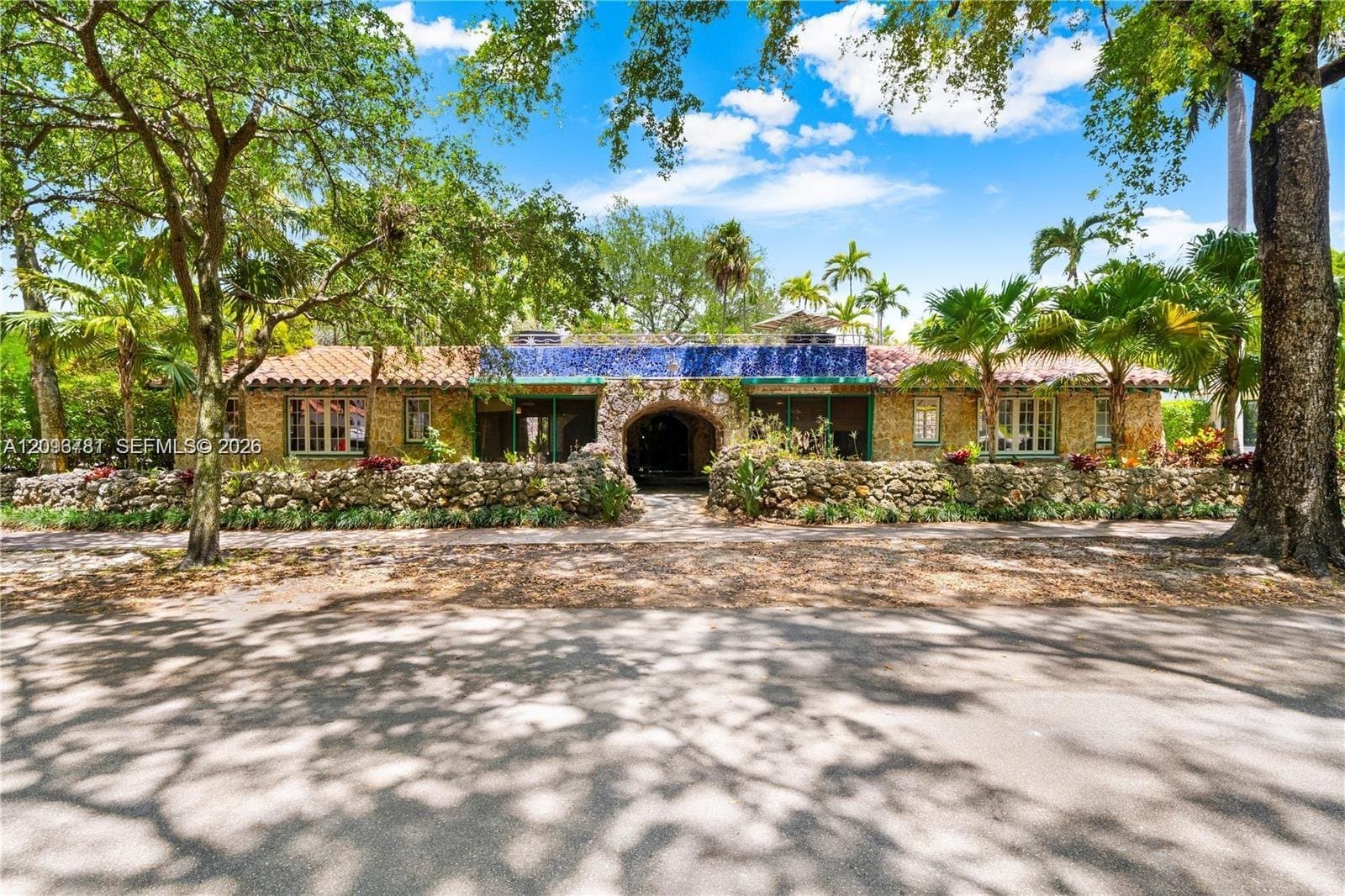 Coral Gables House: 1301 Milan Ave
