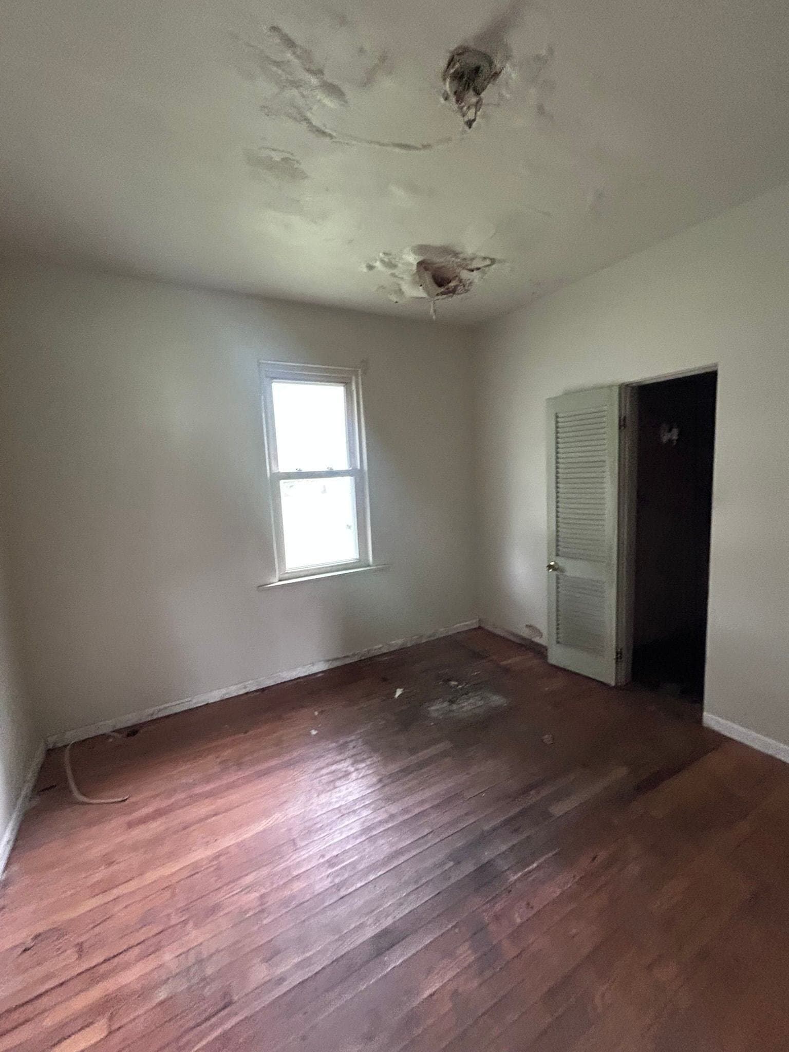 East St. Louis House: 6000 Old Missouri Ave