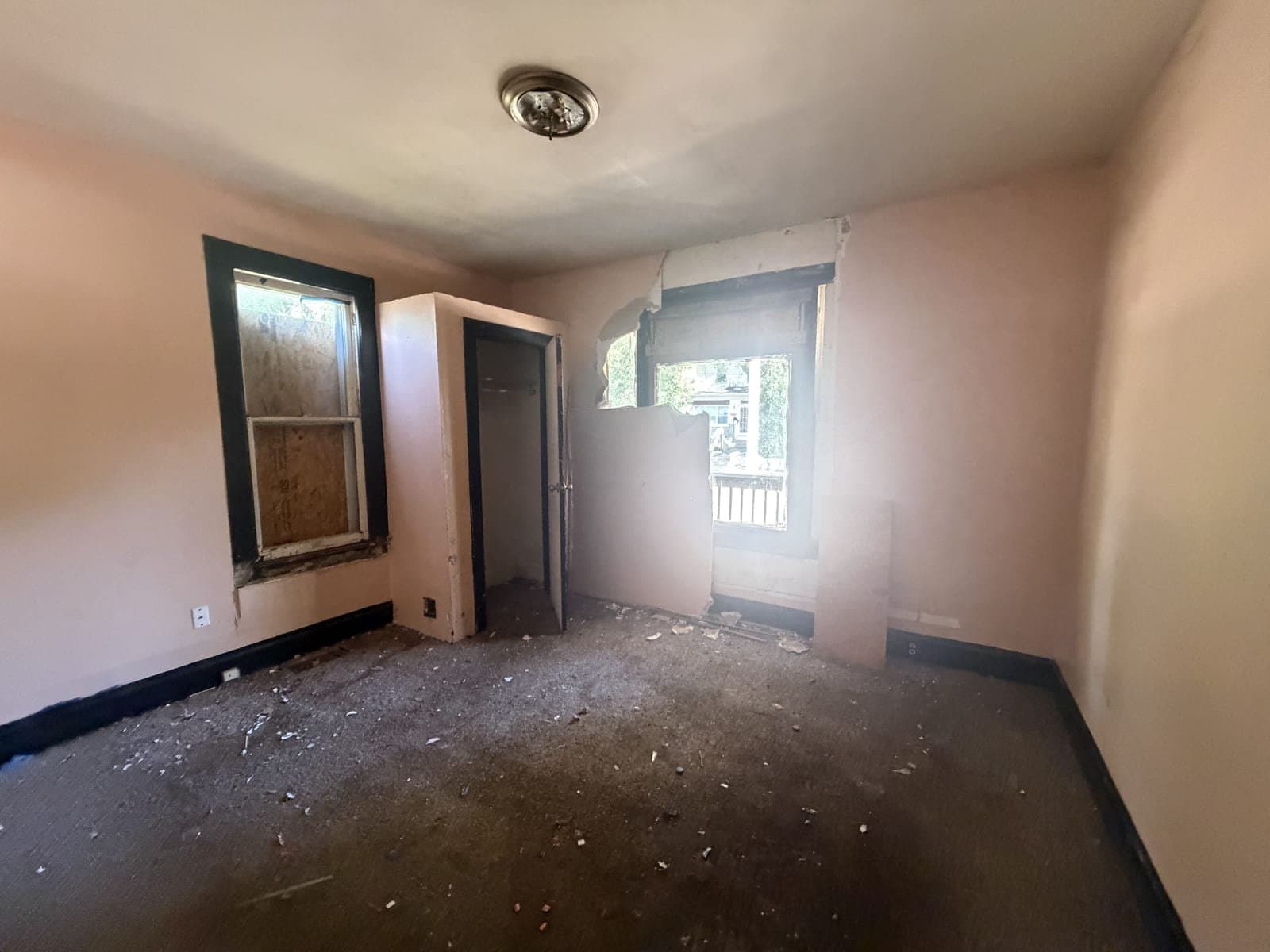 Peoria House: 1709 S Faraday
