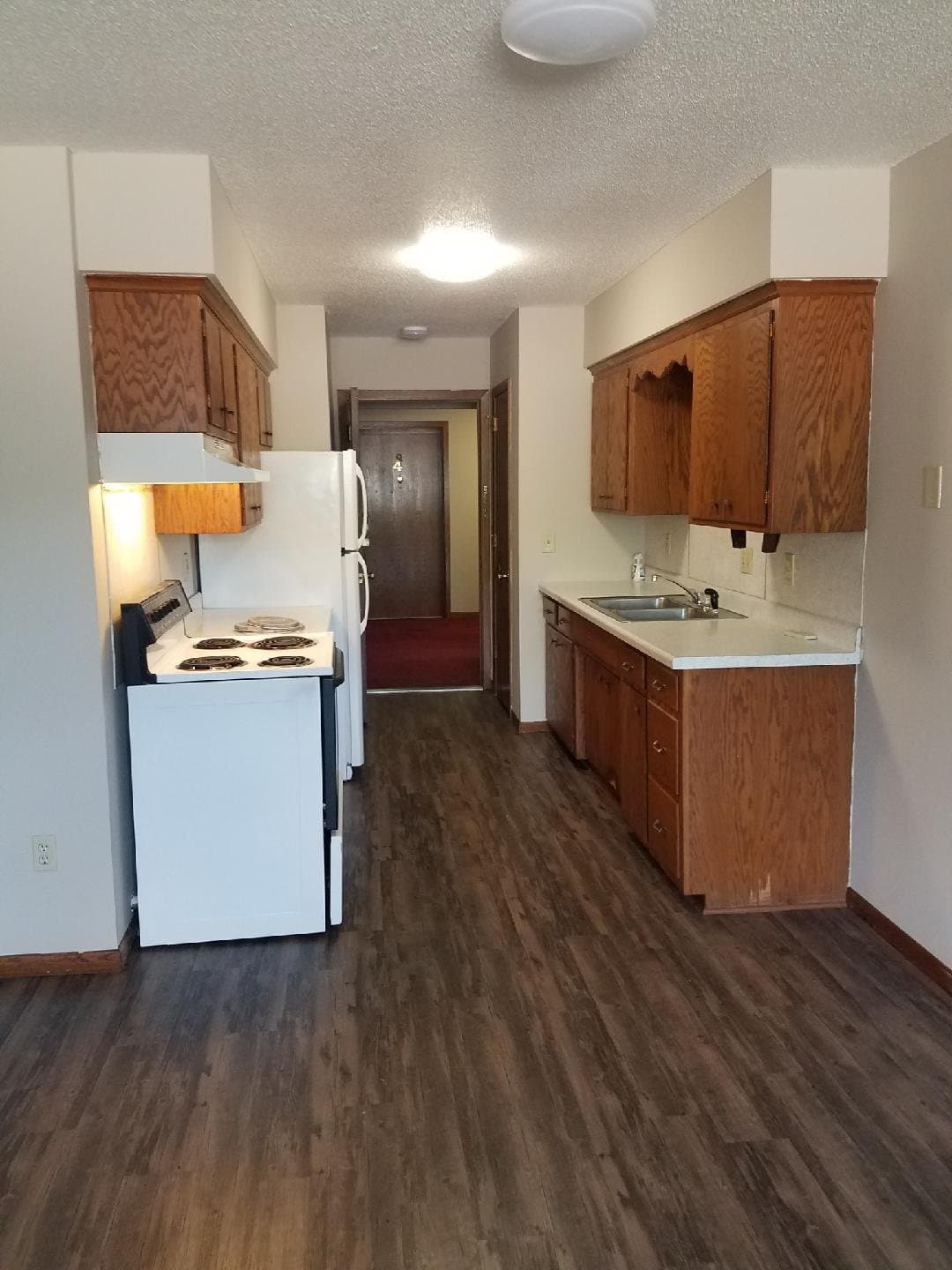 Shakopee Apartment: 107 Prairie Street