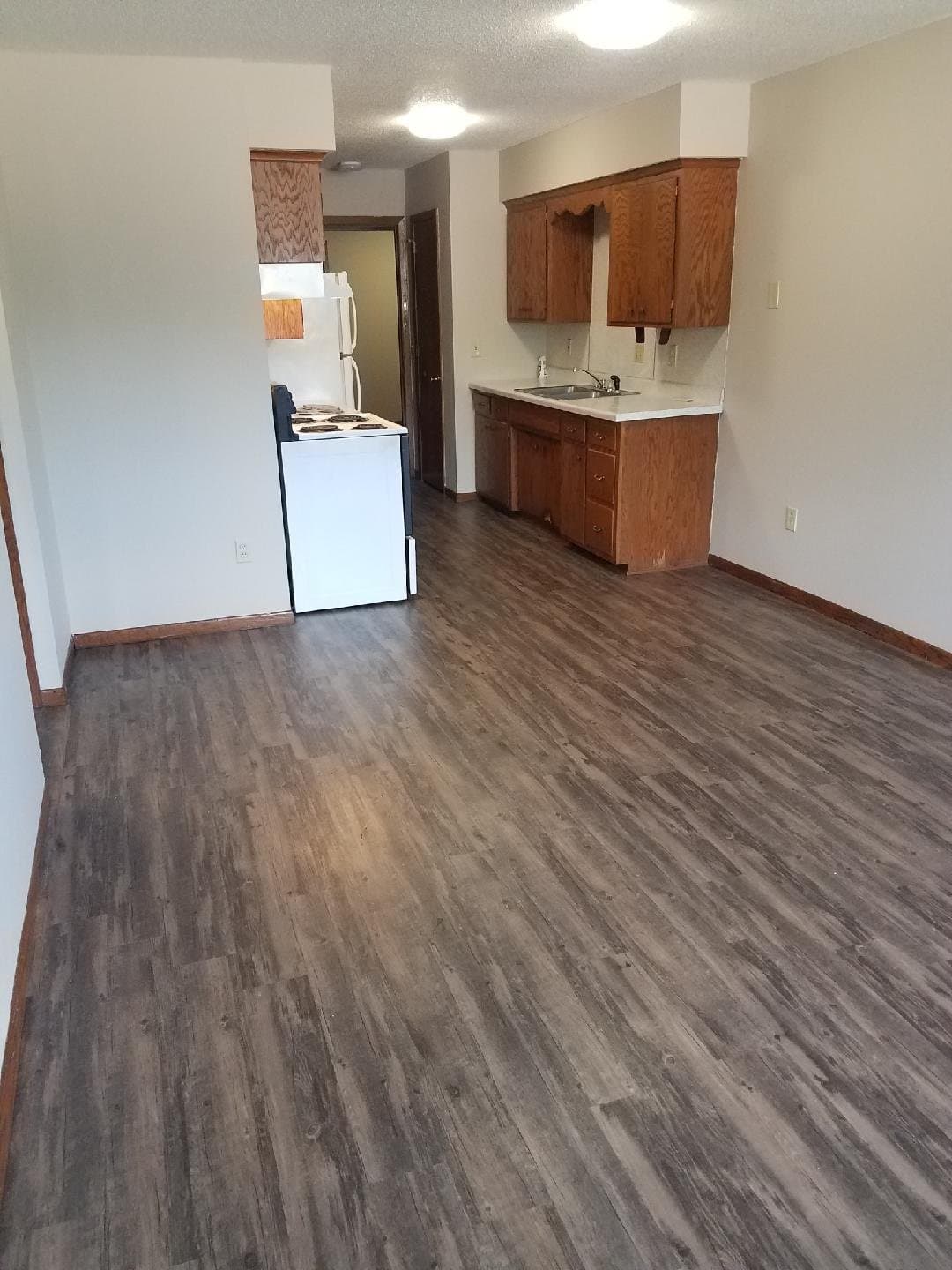 Shakopee Apartment: 107 Prairie Street