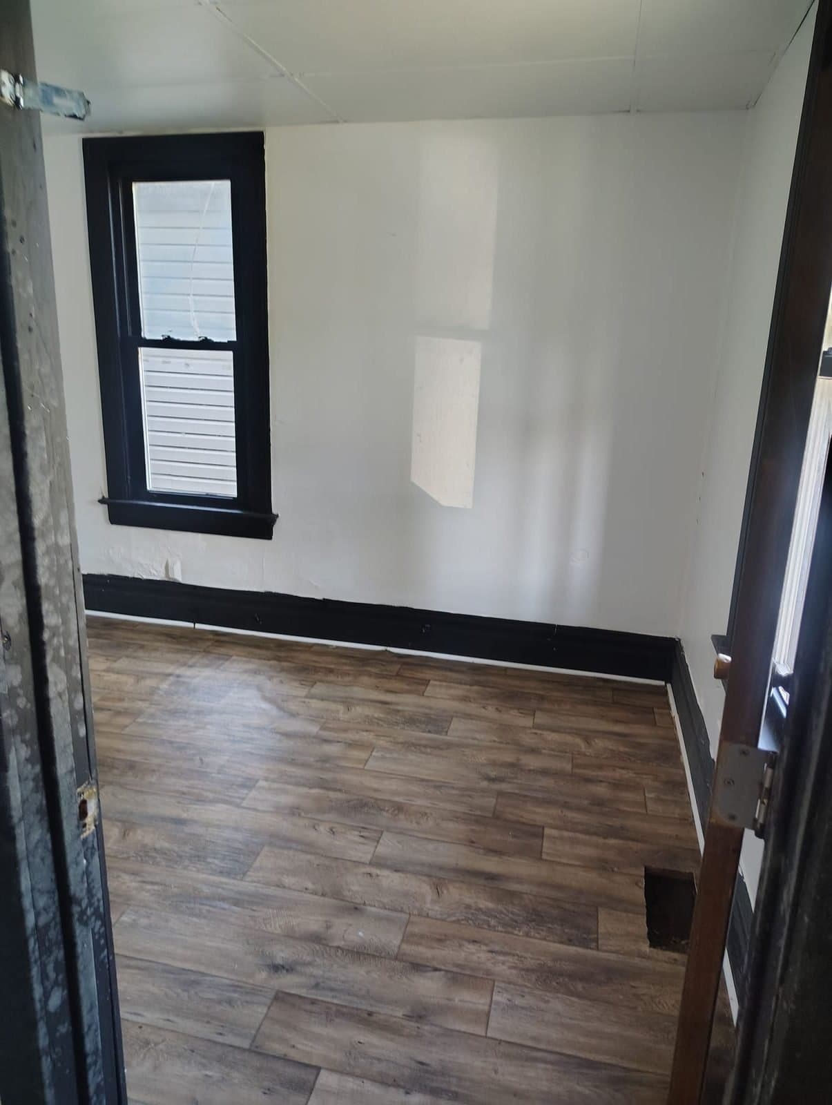 Peoria House: 2210 W Wiswall St